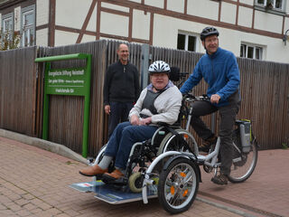 Erste Ausfahrt mit dem Rollstuhlbeförderungsrad durch Wernigerode